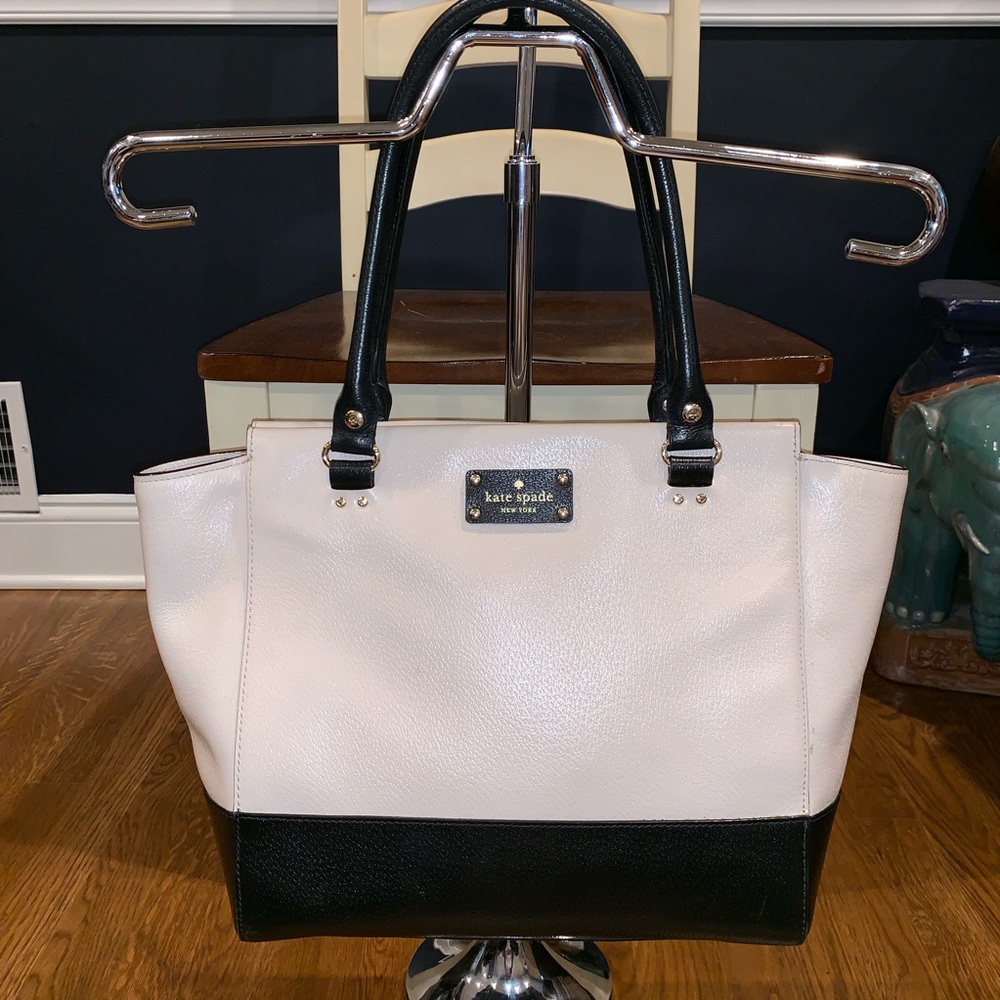 Kate ♠️ Spade Ivory Navy Tote with Wallet Set